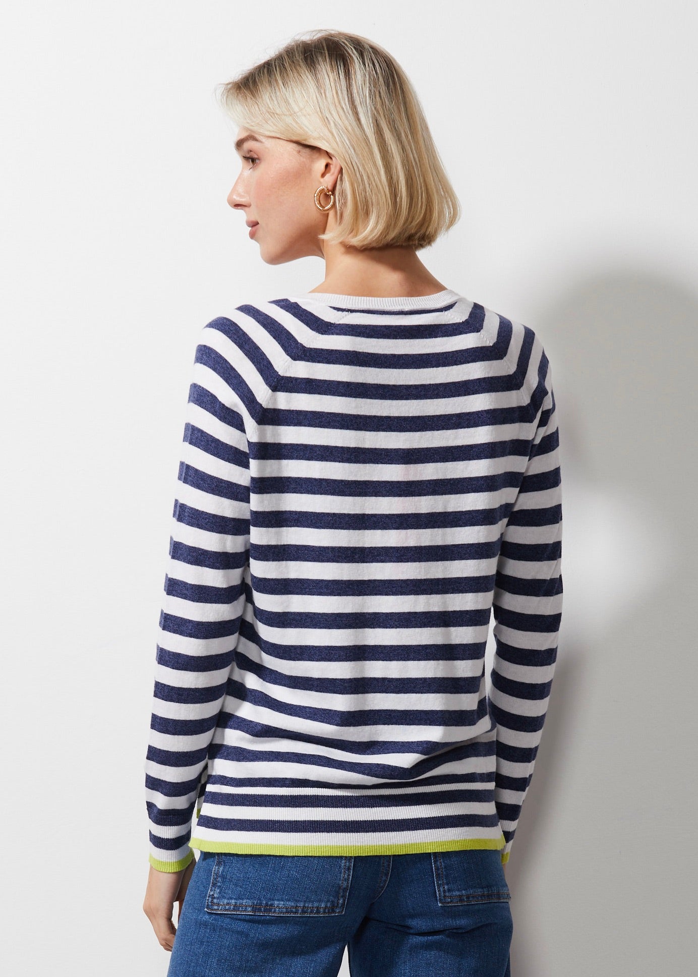 Essential Stripe V