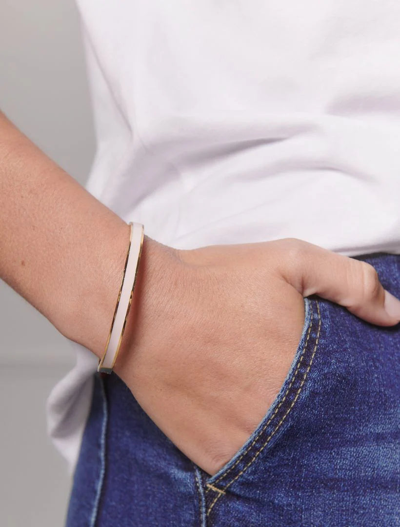 Skinny bangle